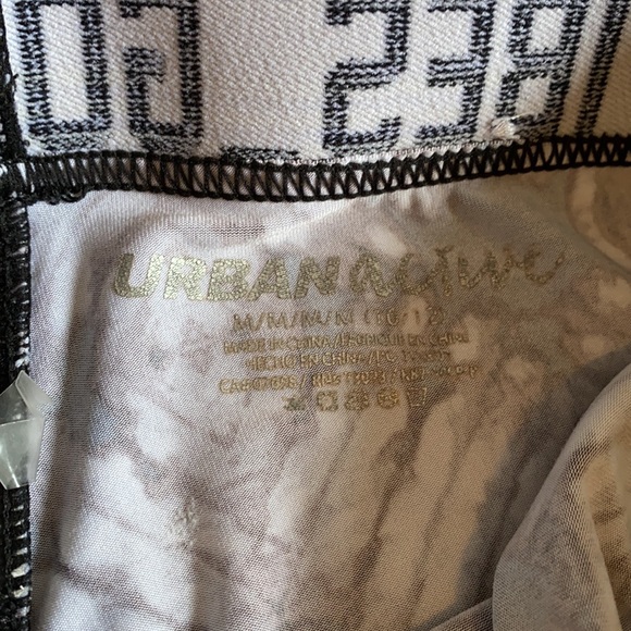 Sports Capri - Picture 2 of 2